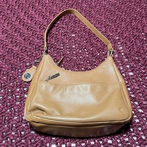 🌸 100% leather Nappa Hobo purse Giani Bernini